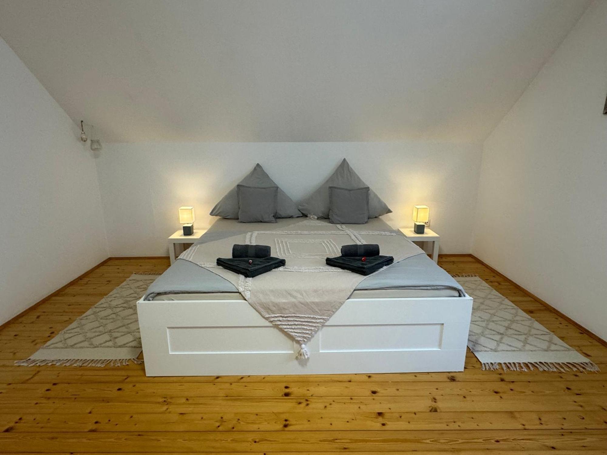 Апартаменти Fewo Boho 110 Qm Mit Bergblick 3 Min Bahnhof Лауфен Екстер'єр фото