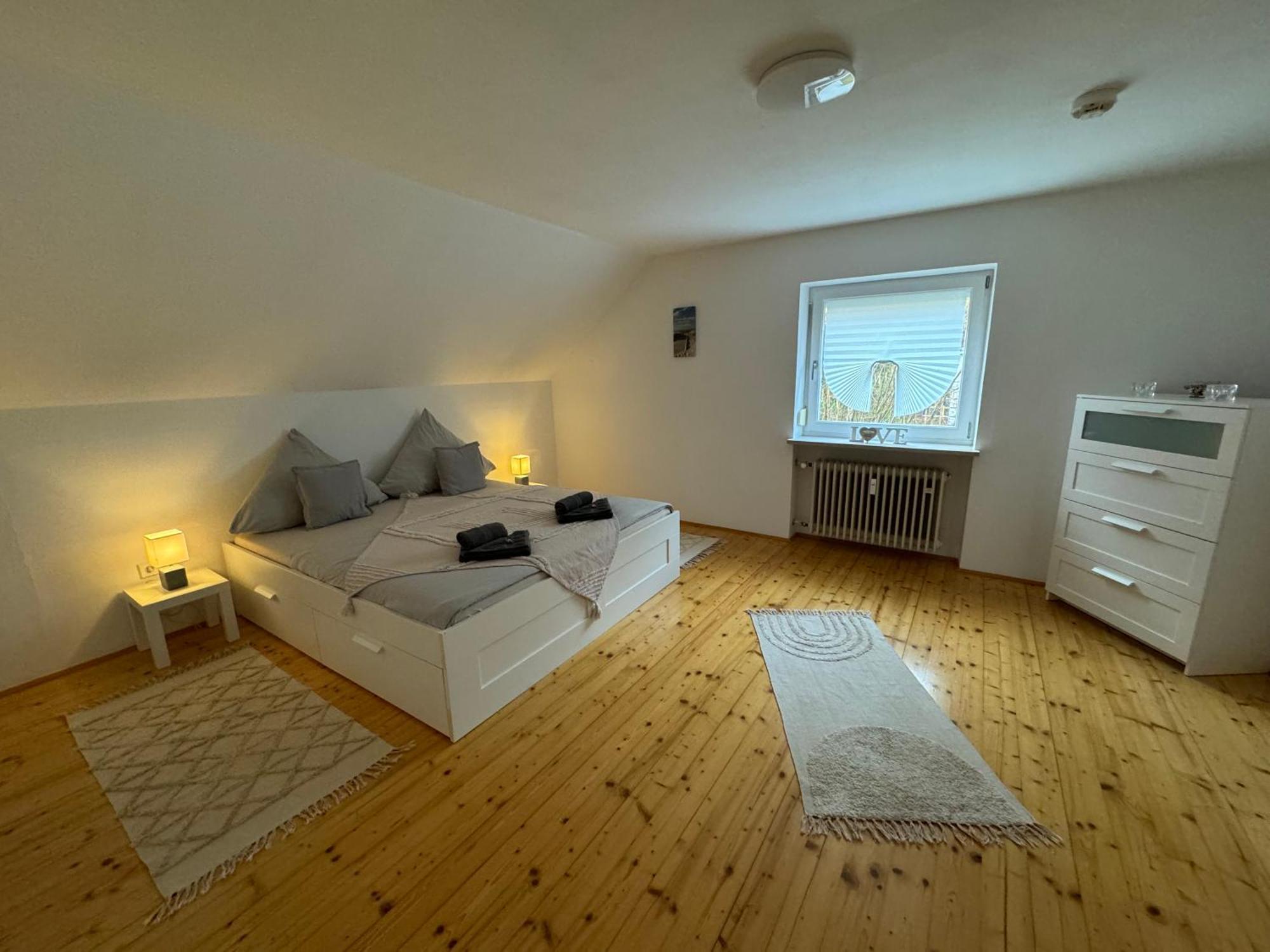 Апартаменти Fewo Boho 110 Qm Mit Bergblick 3 Min Bahnhof Лауфен Екстер'єр фото