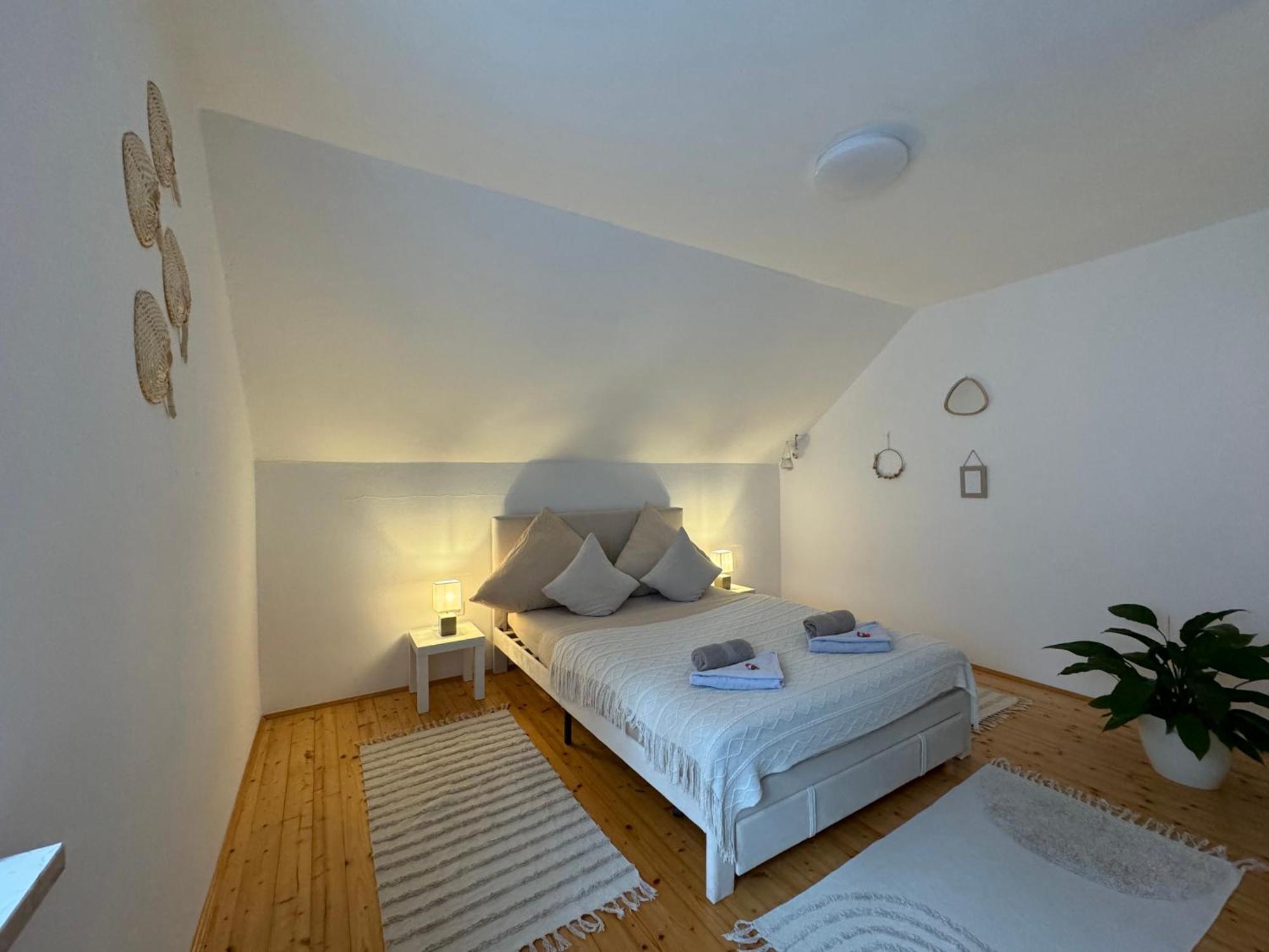 Апартаменти Fewo Boho 110 Qm Mit Bergblick 3 Min Bahnhof Лауфен Екстер'єр фото